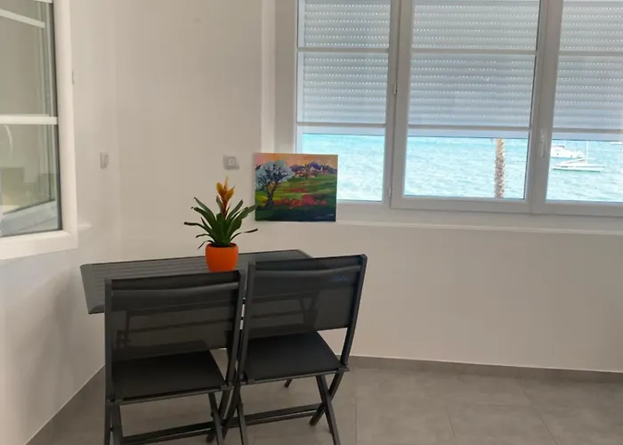 Splendide Miramar Vue Avec Terrasse Бандоль